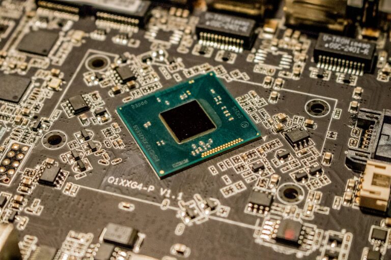 Key Strategies to Adapt to U.S. Semiconductor Policy Shifts 2025